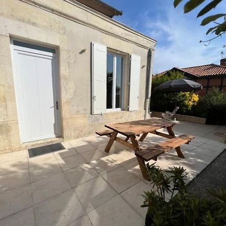 La Petite Angerienne Villa Saint-Jean-dʼAngély Exterior foto